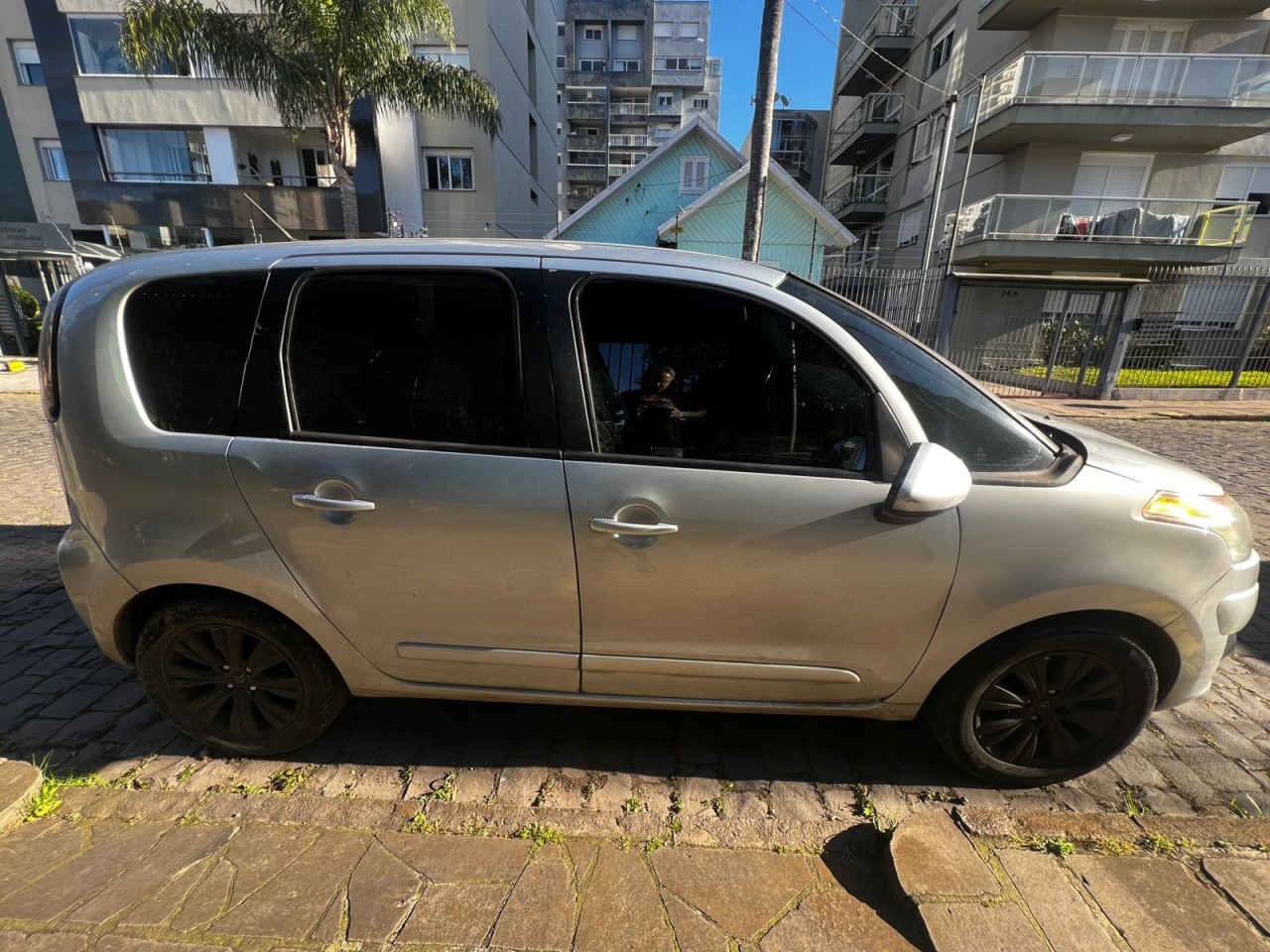 CITROEN/C3 PICASSO, PLACA PGB3B76, ANO/MODELO 2012/2012 E COR PRATA