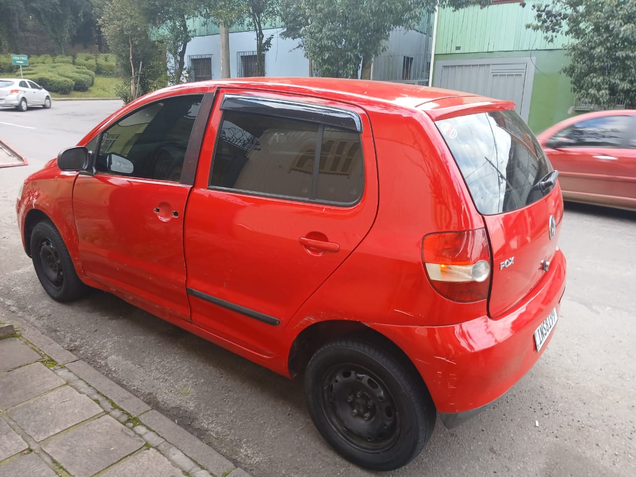 VW/FOX 1.0, PLACA INS8I99, ANO/MODELO 2007/2007 E COR VERMELHA