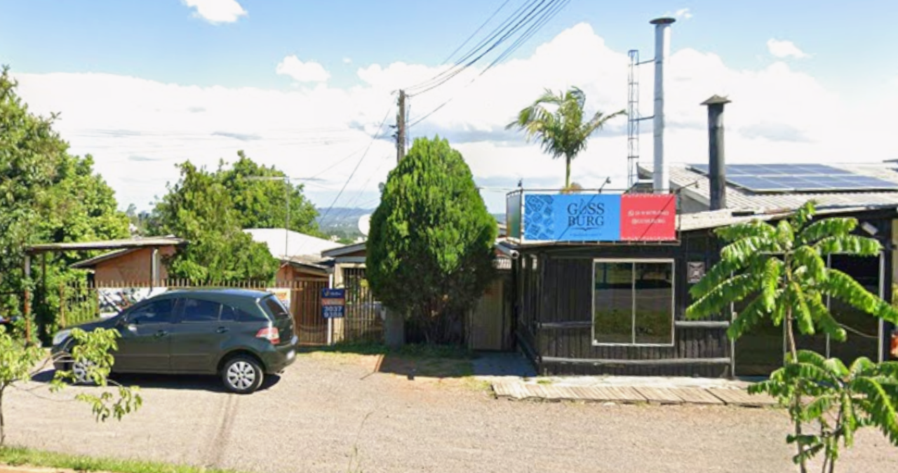 PRÉDIO RESIDENCIAL E COMERCIAL (DOIS SOBRADOS E UM PRÉDIO COMERCIAL)  NO BAIRRO RONDÔNIA, NOVO HAMBURGO/RS